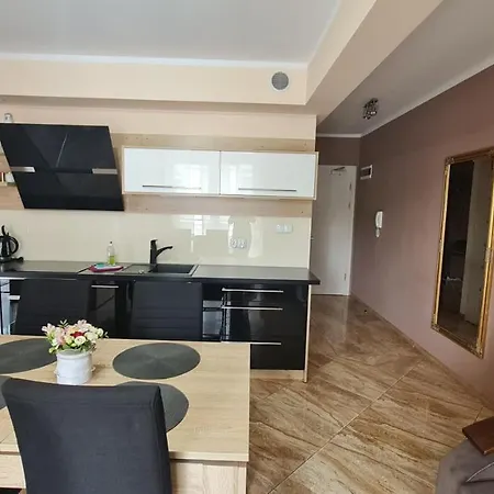 Four Seasons Aquamarina Lägenhet *