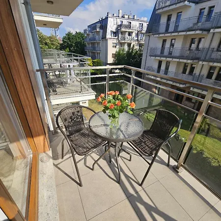 Four Seasons Aquamarina