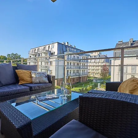 Lägenhet Four Seasons Aquamarina Świnoujście