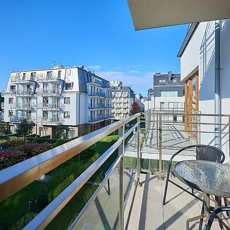 Four Seasons Aquamarina سفينويتشي