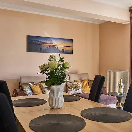 Four Seasons Aquamarina Lägenhet Świnoujście