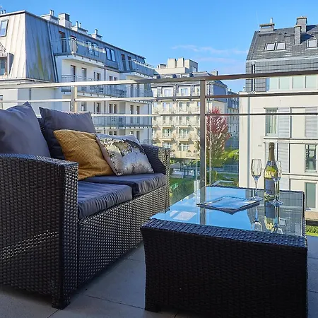 Four Seasons Aquamarina